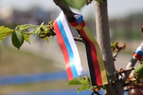 Пользоваться гражданским взаимодействием для улучшения германо-российских отношений на всех уровнях